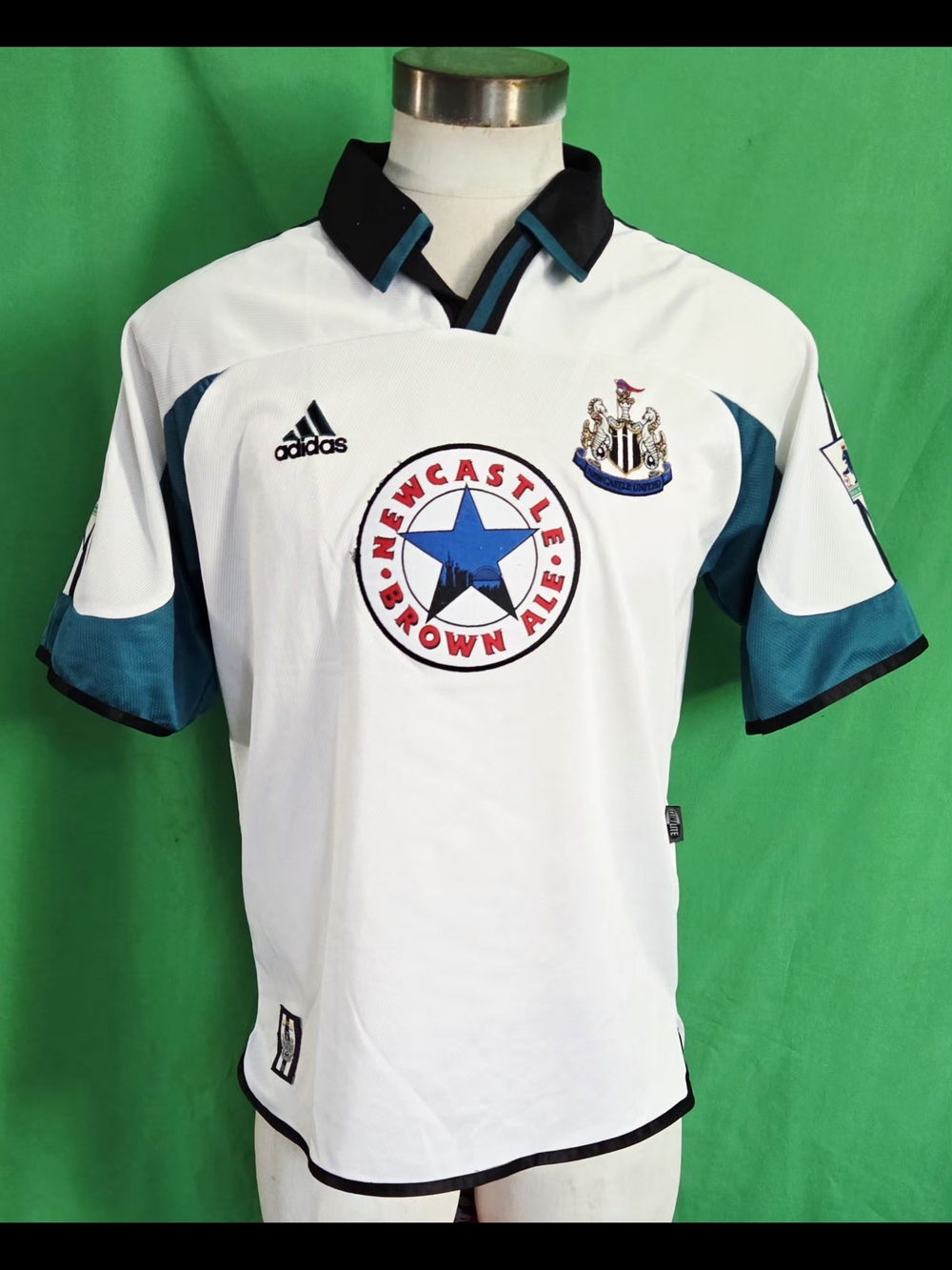 NEWCASTLE UNITED VINTAGE 1999 ADIDAS JERSEY SIZE MADE IN ENGLAND
